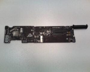 MacBook Air 13 Logic Board 1.6GHz i5 4GB (15) (ASP) 820-0016